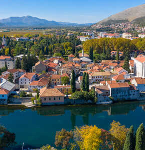 2022/12/images/tour_1152/trebisnjica-i-stari-grad-dron.jpg